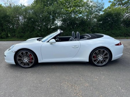 PORSCHE